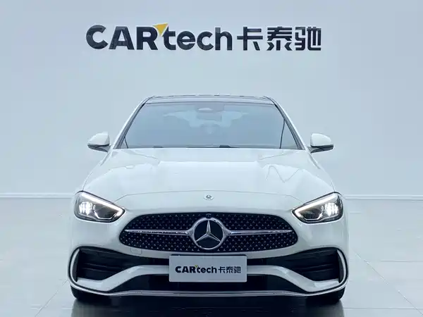 Mercedes-Benz C-Class 2025