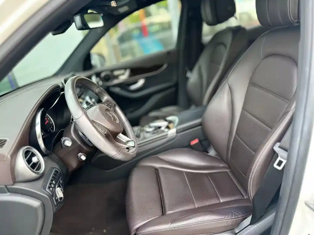 Mercedes-Benz GLC 2016 — фото 14