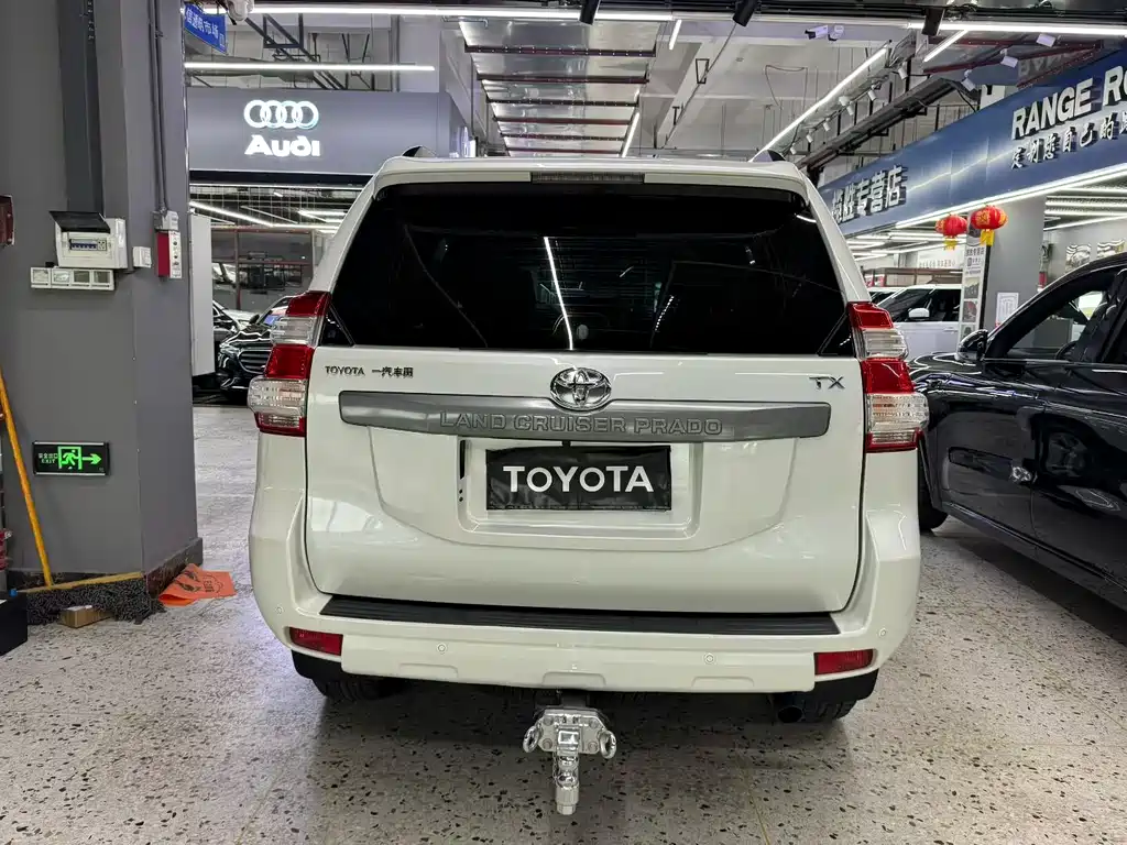 Toyota Prado 2017 — фото 8