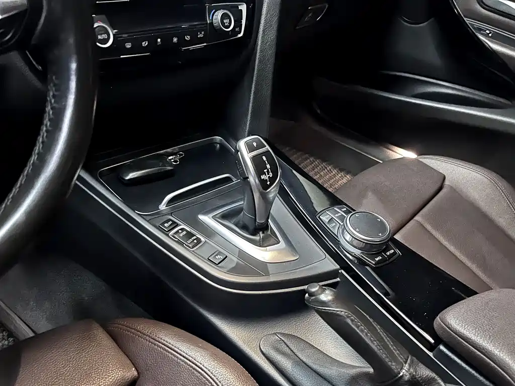 BMW 3 Series 2018