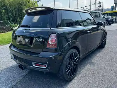 MINI MINI 2011