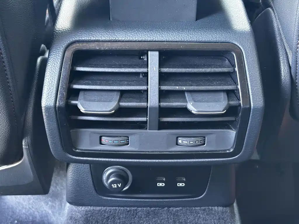 Audi Q3 2023 — фото 13