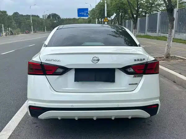 Nissan Teana 2021