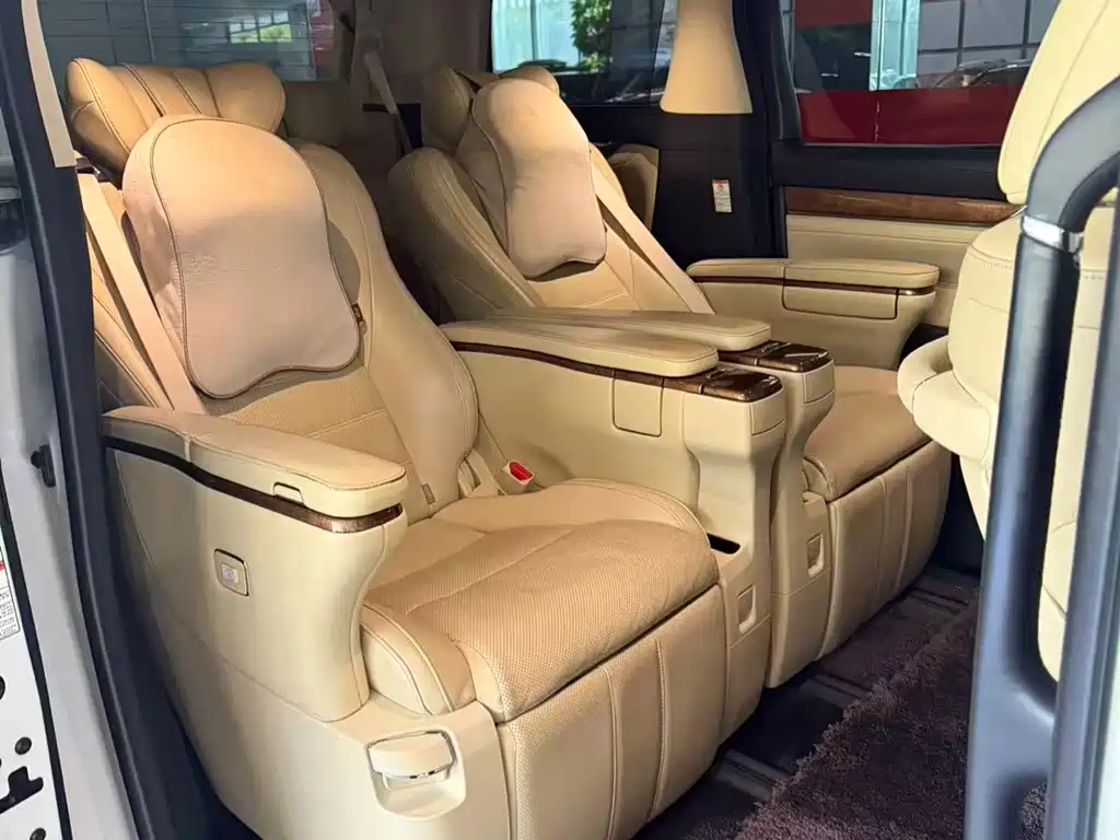 Toyota Alphard 2018 — фото 6