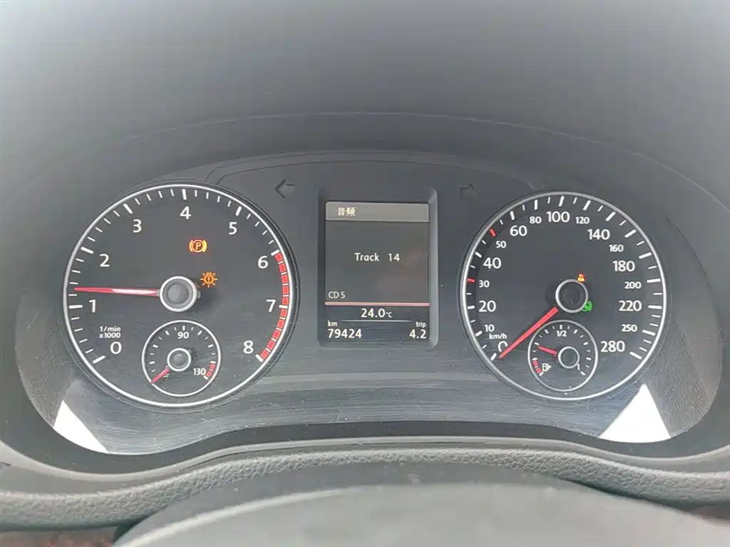 Volkswagen Passat 2015 — фото 12