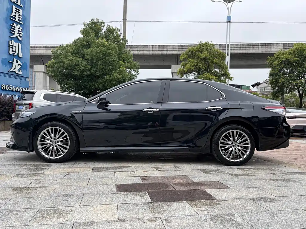 Toyota Camry 2020