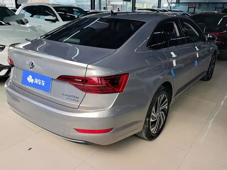 Volkswagen Sagitar 2022