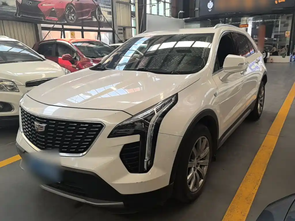 Cadillac XT4 2020 — фото 1