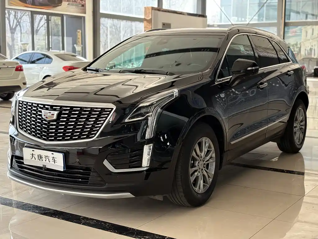 Cadillac XT5 2020 — фото 1