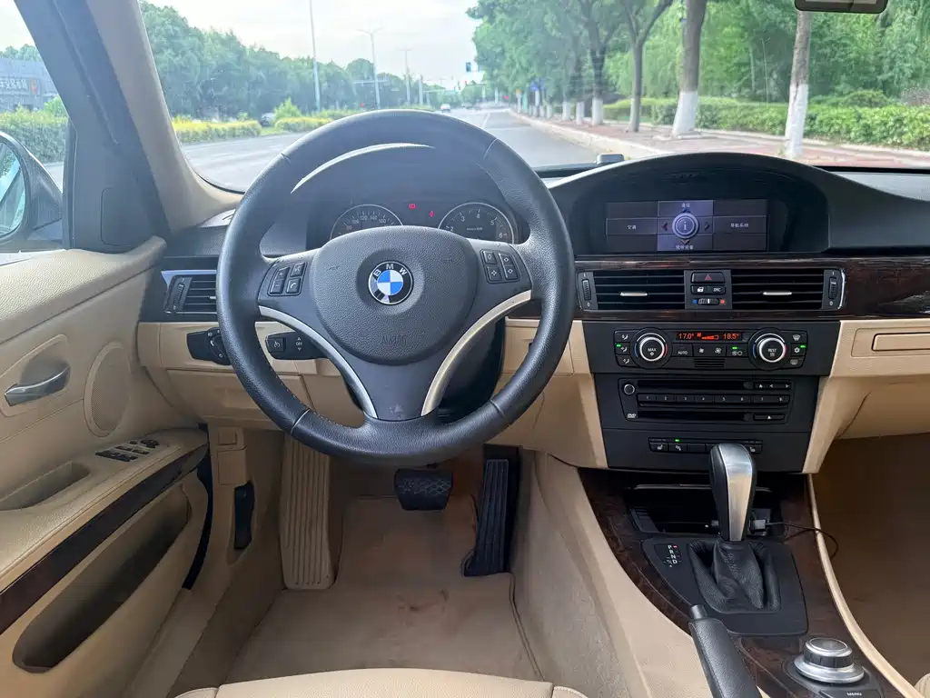 BMW 3 Series 2008 — фото 16
