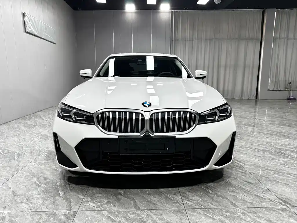 BMW 3 Series 2023