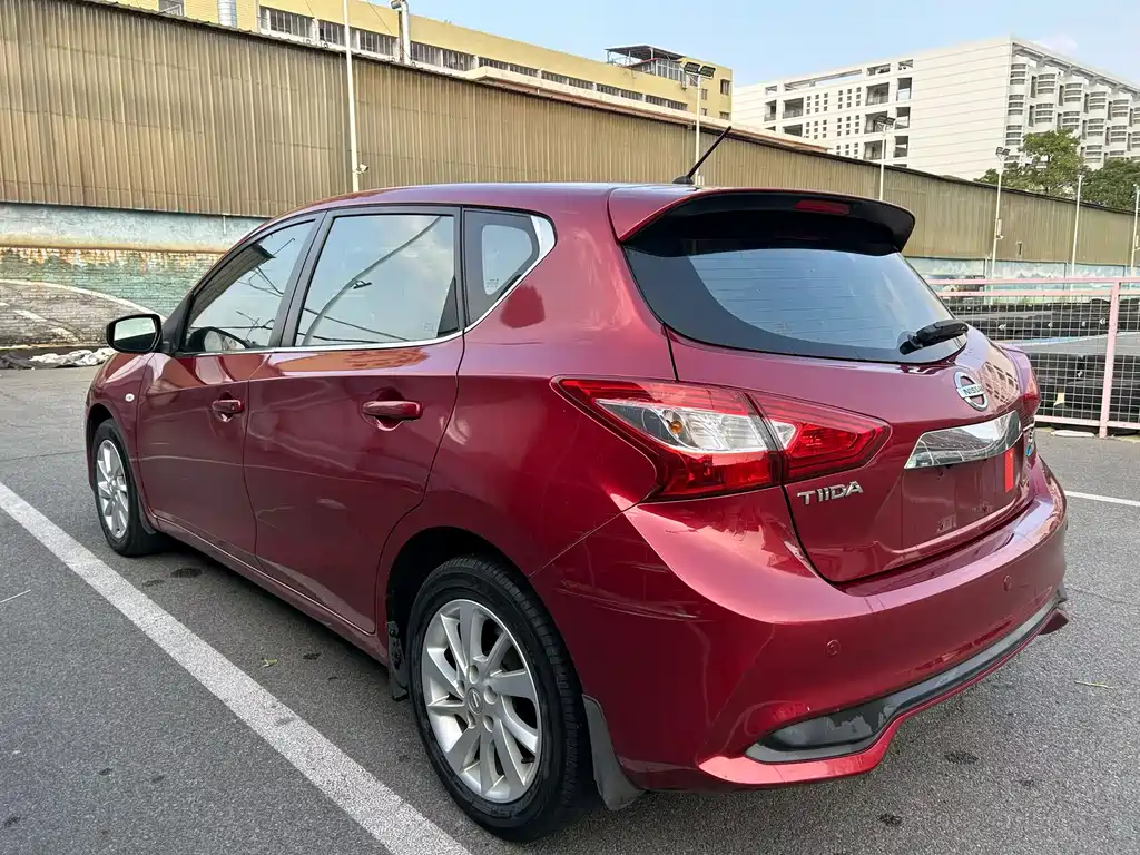 Nissan Tiida 2018 — фото 4