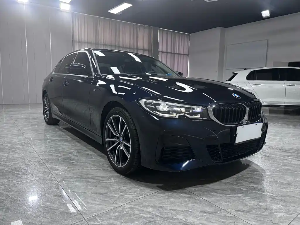 BMW 3 Series 2022