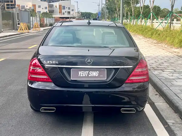 Mercedes-Benz S-Class 2012