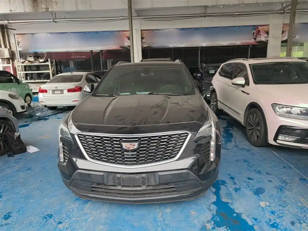 Cadillac XT4 2023 — фото 3