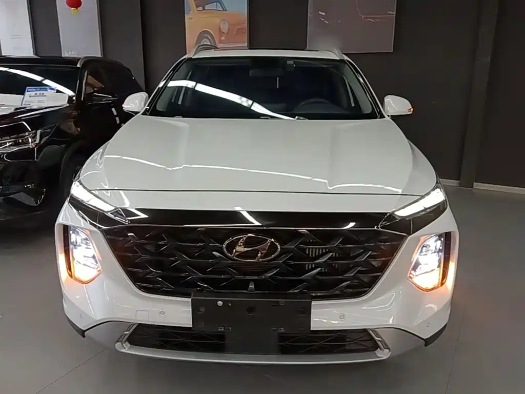 Hyundai Santa Fe 2023 — фото 3