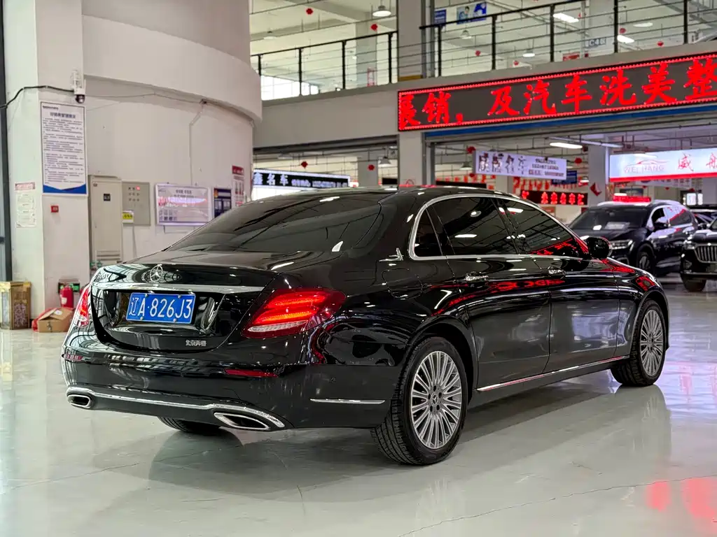 Mercedes-Benz E-Class 2020 — фото 9
