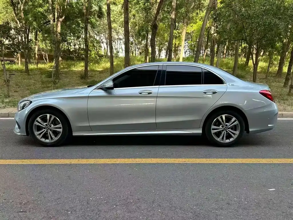 Mercedes-Benz C-Class 2018