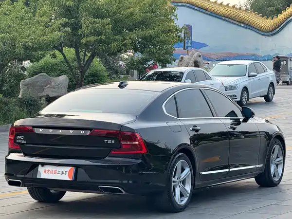 Volvo S90 2018