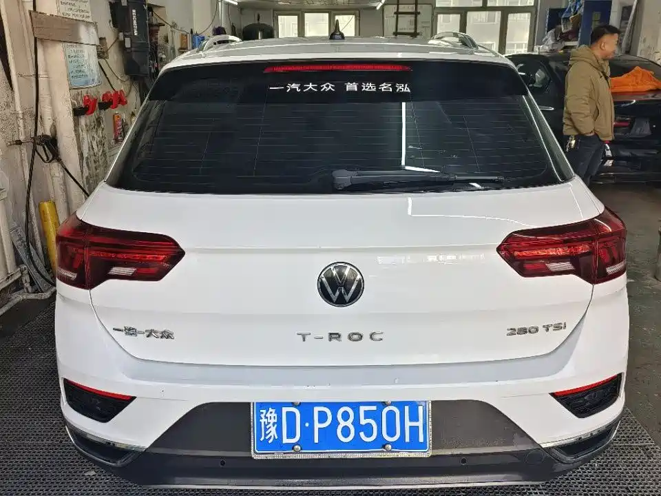 Volkswagen T-Roc 2022 — фото 6
