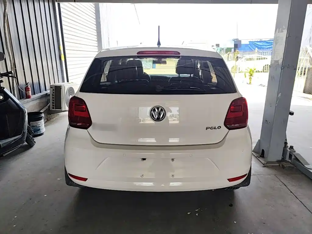 Volkswagen Polo 2015