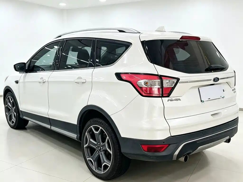 Ford Kuga 2018 — фото 15