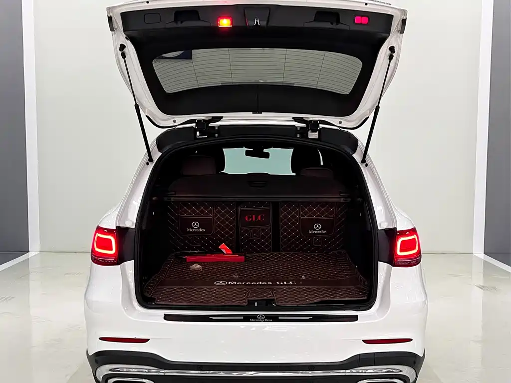 Mercedes-Benz GLC 2021 — фото 13