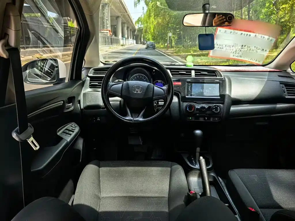 Honda Fit 2016 — фото 12
