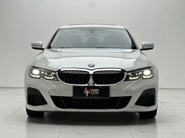 BMW 3 Series 2020