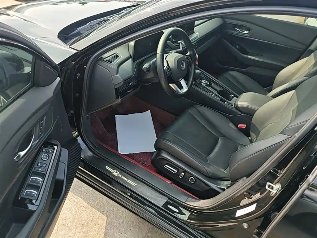 Honda Accord 2023 — фото 16