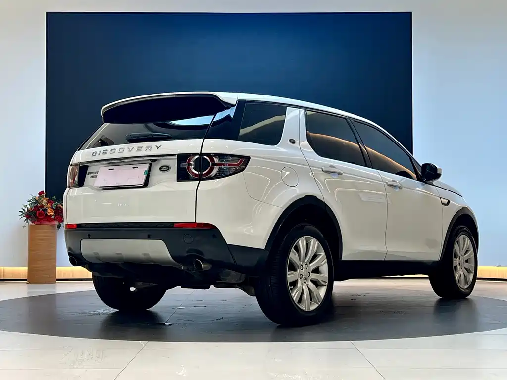 Land Rover Discovery Sport 2017 — фото 21