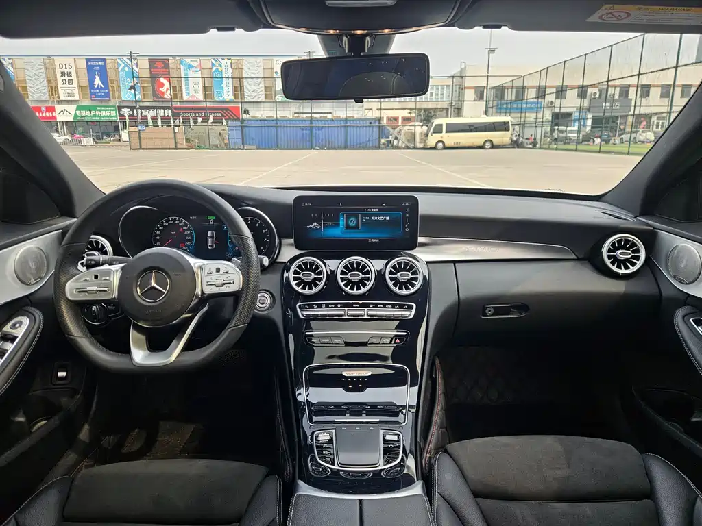 Mercedes-Benz C-Class 2020 — фото 16