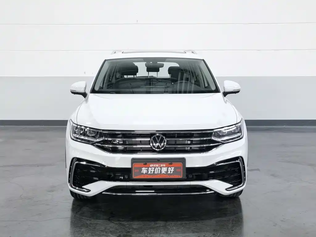 Volkswagen Tiguan L 2024 — фото 3