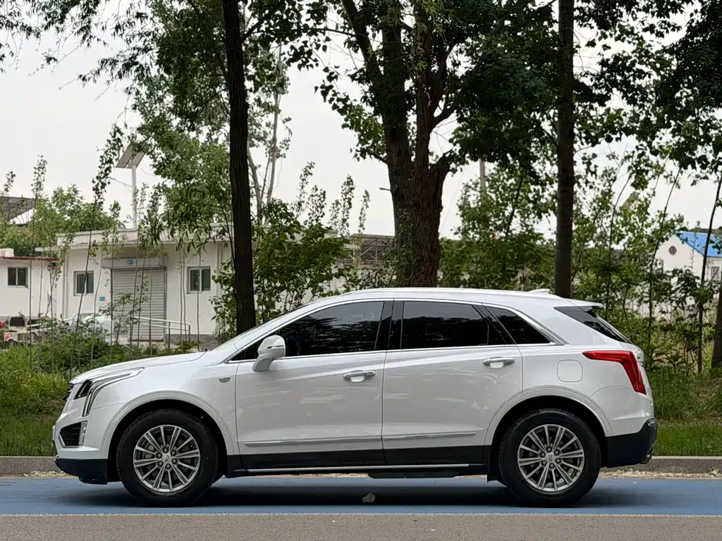 Cadillac XT5 2018 — фото 3