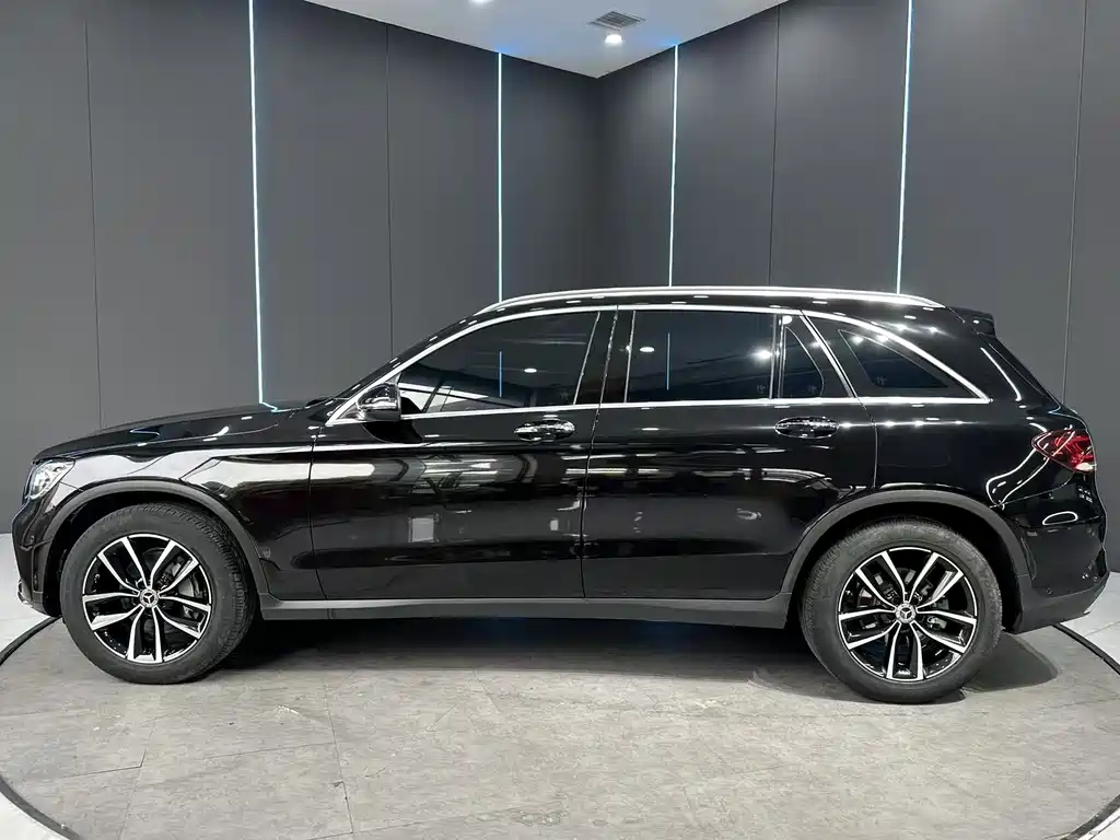 Mercedes-Benz GLC 2021 — фото 4