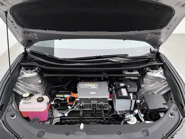 Toyota bZ5 2026