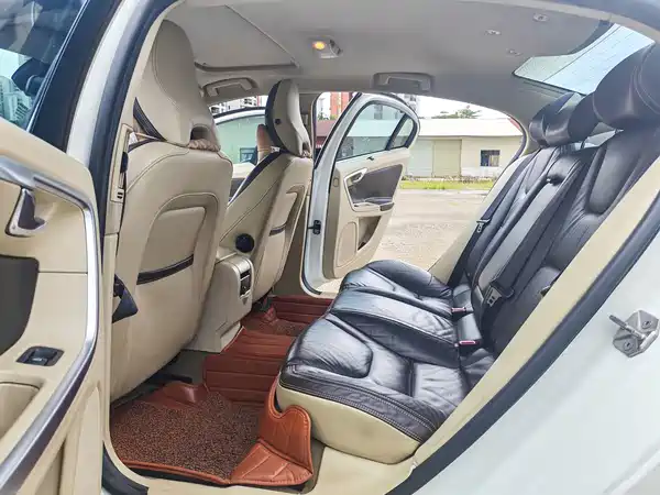 Volvo S60 2014