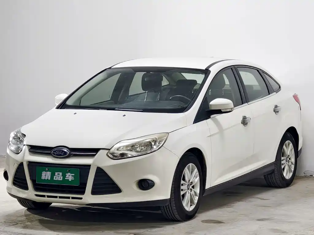Ford Focus 2013 — фото 1