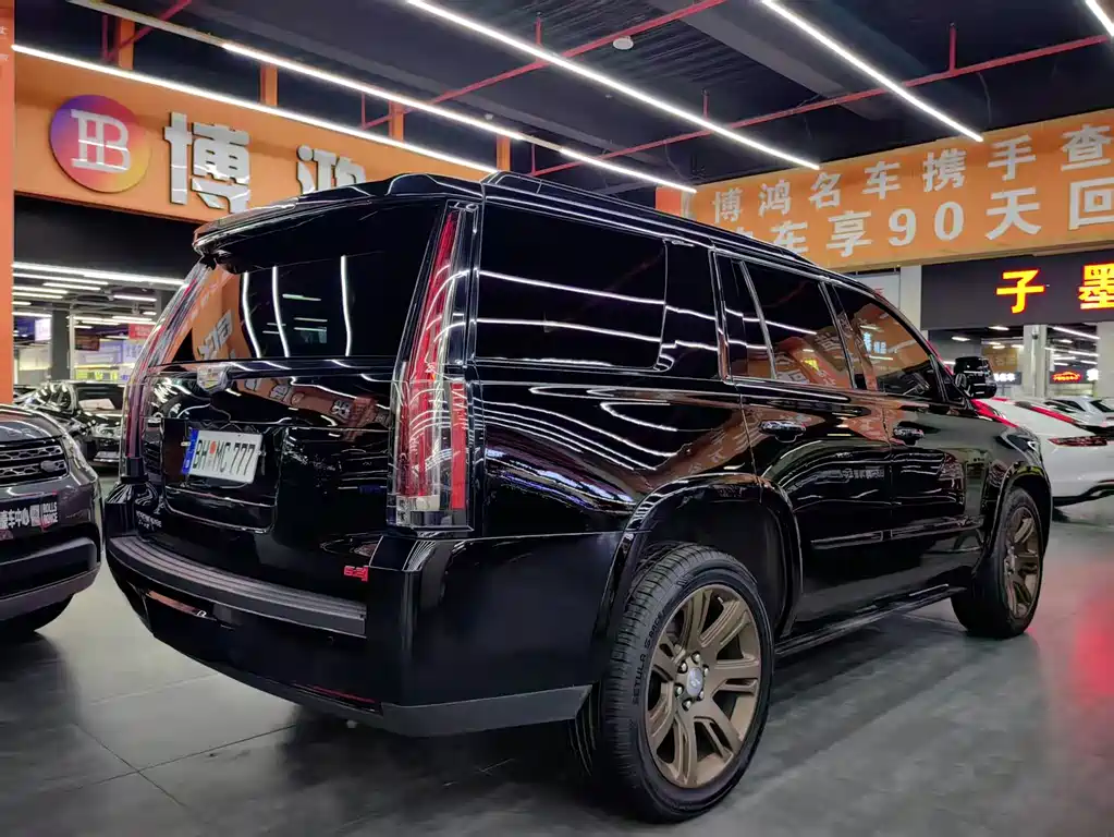 Cadillac Escalade 2017 — фото 17