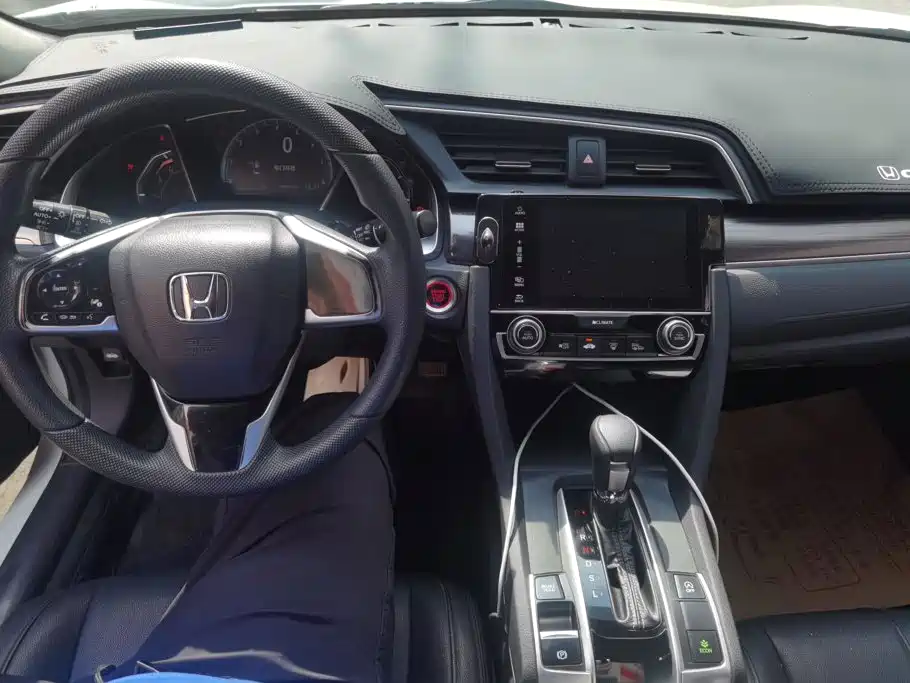 Honda Civic 2021 — фото 12