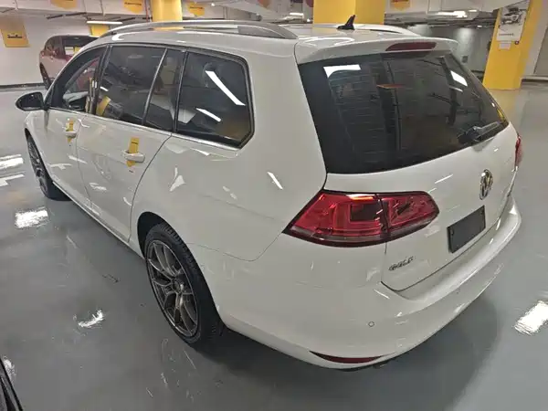Volkswagen Golf 2016