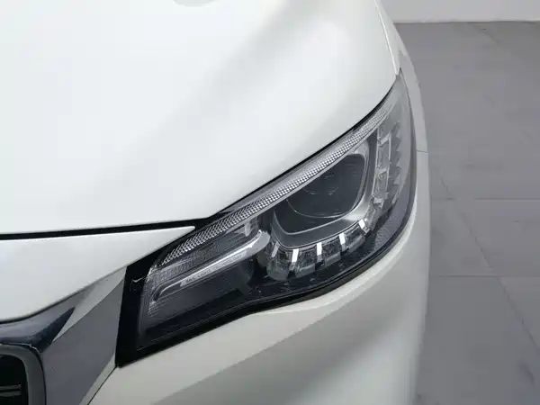 MG HS 2019