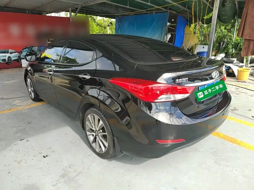 Hyundai Elantra 2015