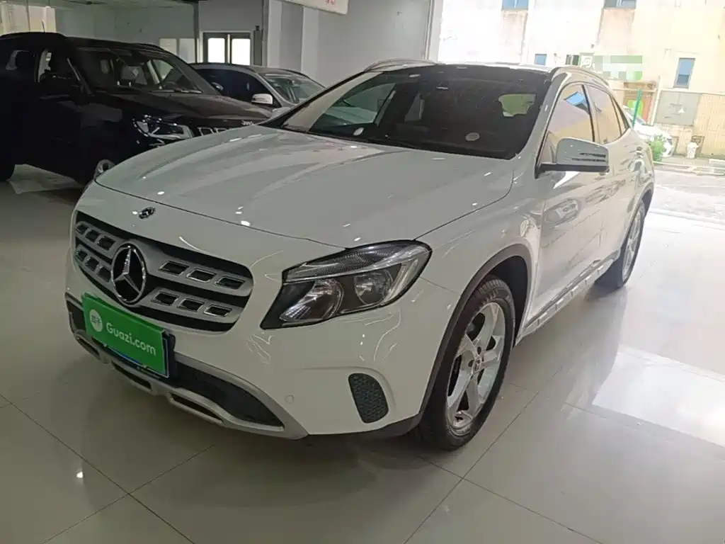 Mercedes-Benz GLA 2017 — фото 1