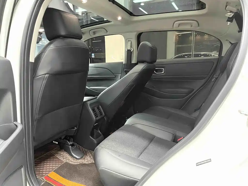 Honda Vezel 2023 — фото 10