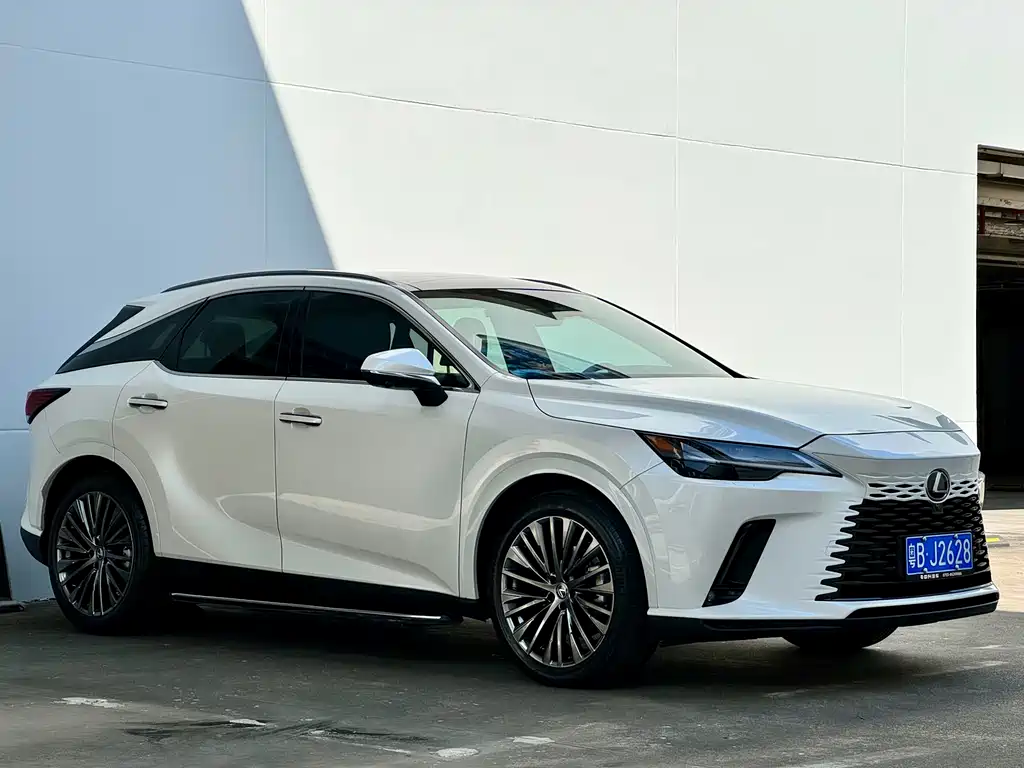 Lexus RX 2024