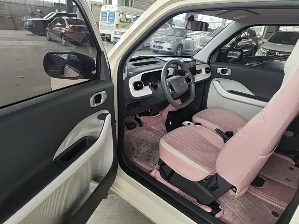 Geely Galaxy Panda 2026 — фото 16