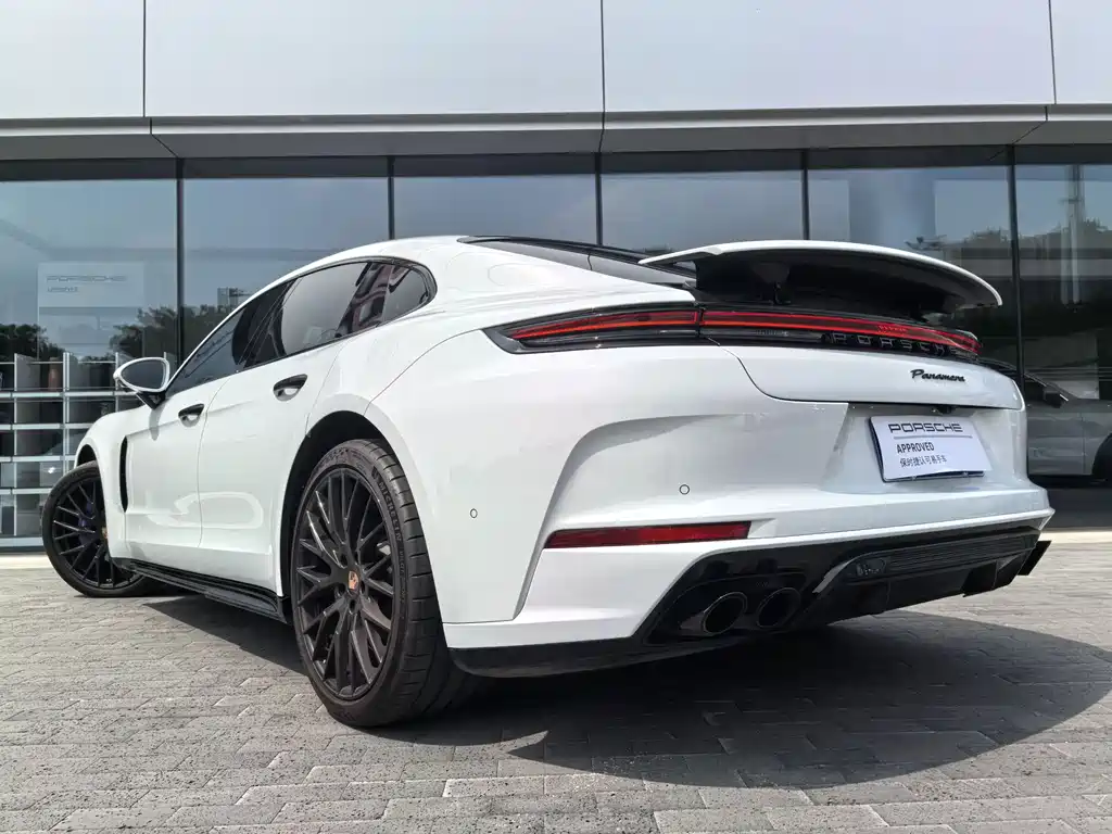 Porsche Panamera 2025 — фото 15