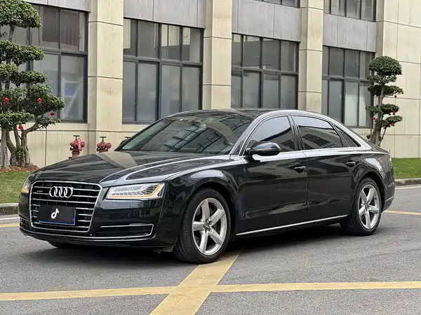 Audi A8 2014