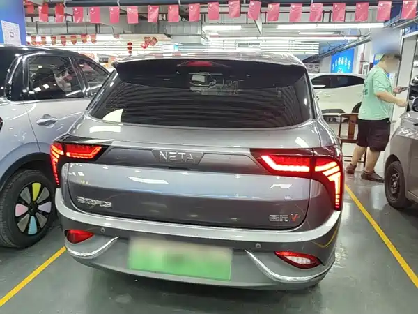 Neta V 2023